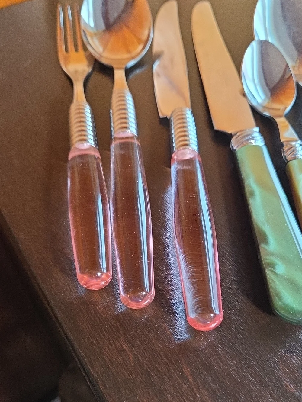 Mixed Lot Stainless Steel & Acrylic Cutlery